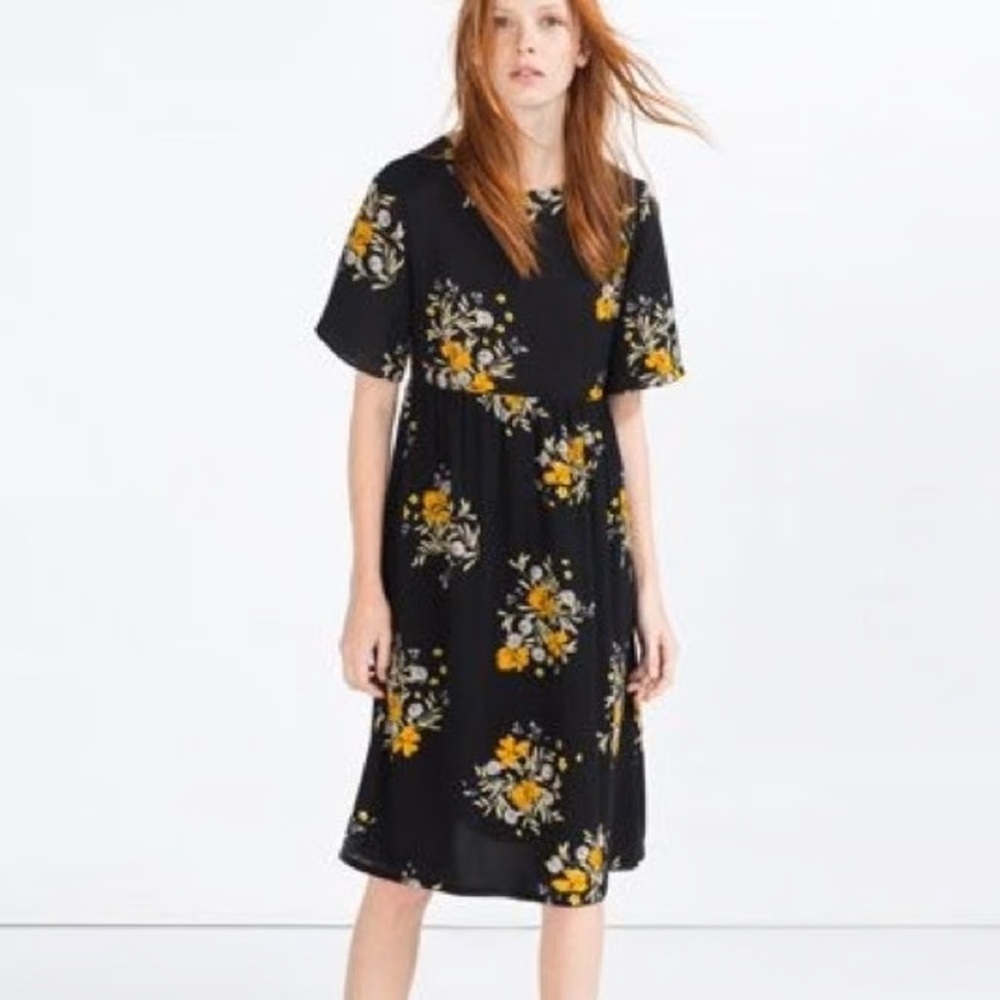 Zara lace up back midi floral dress size S